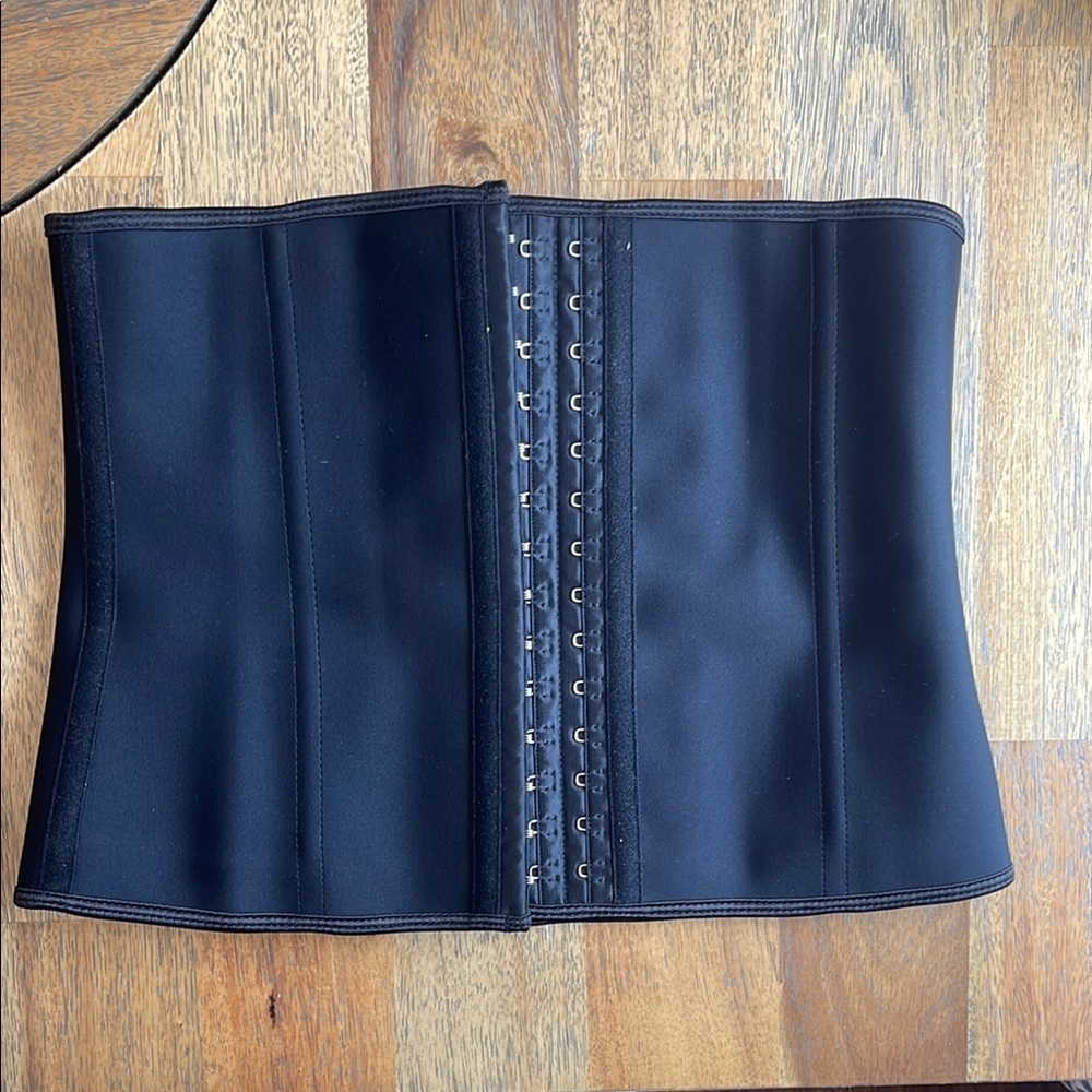 Waist Trainer for Women Latex Underbust Waist Cincher Corset Sport Girdle